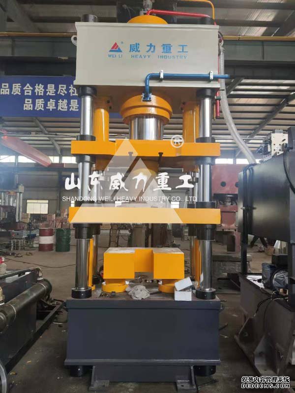 315噸高速陶瓷粉末成型液壓機實物圖